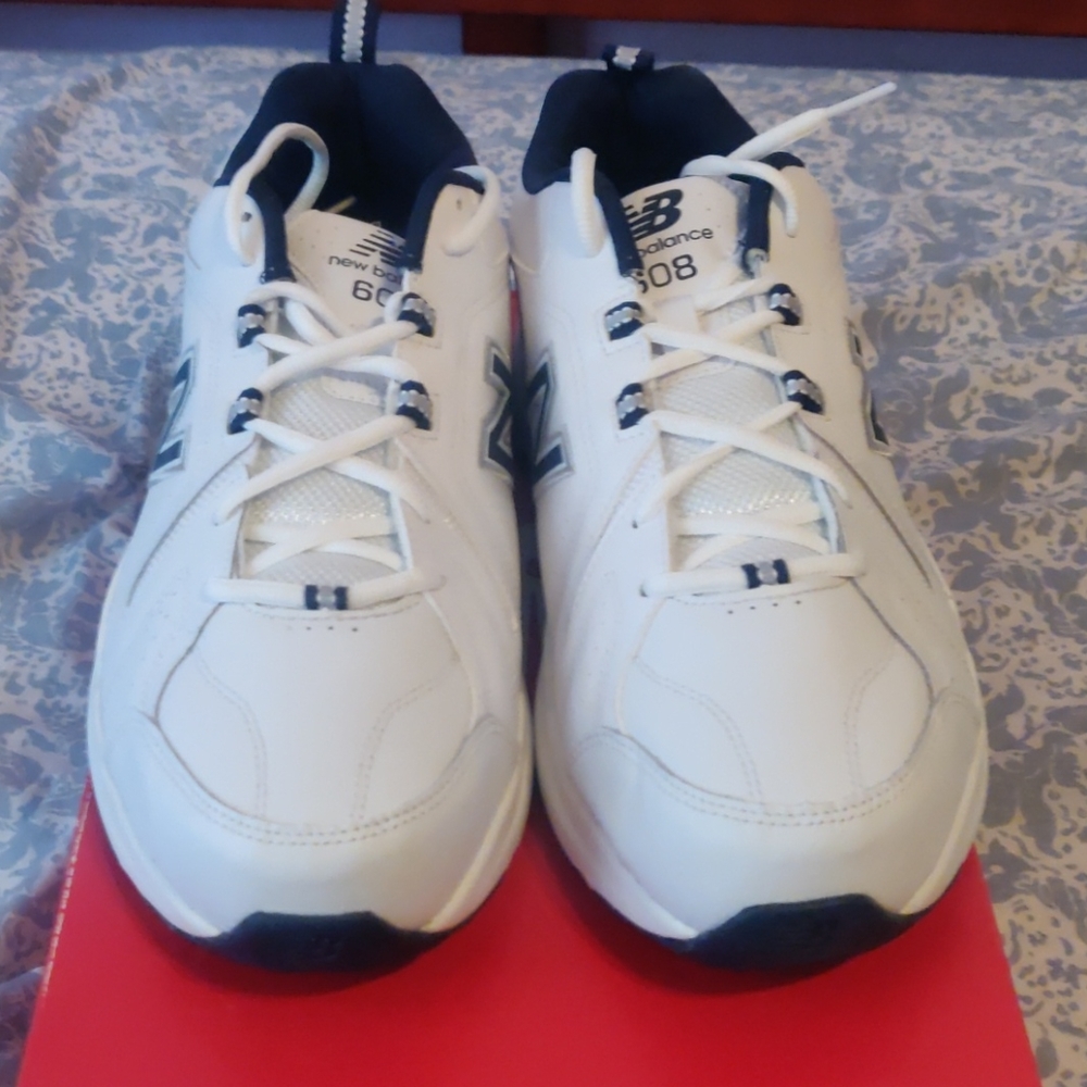 NB SNEAKERS NEW